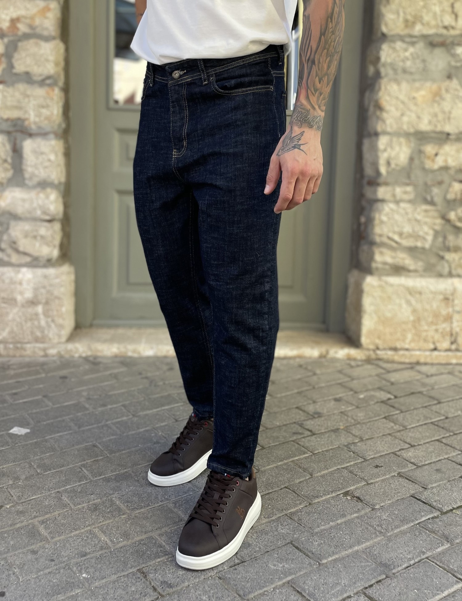 Ανδρικό σκούρο μπλε ελαστικό loose τζιν πεντάτσεπο με φερμουάρ G88104 φωτογραφία